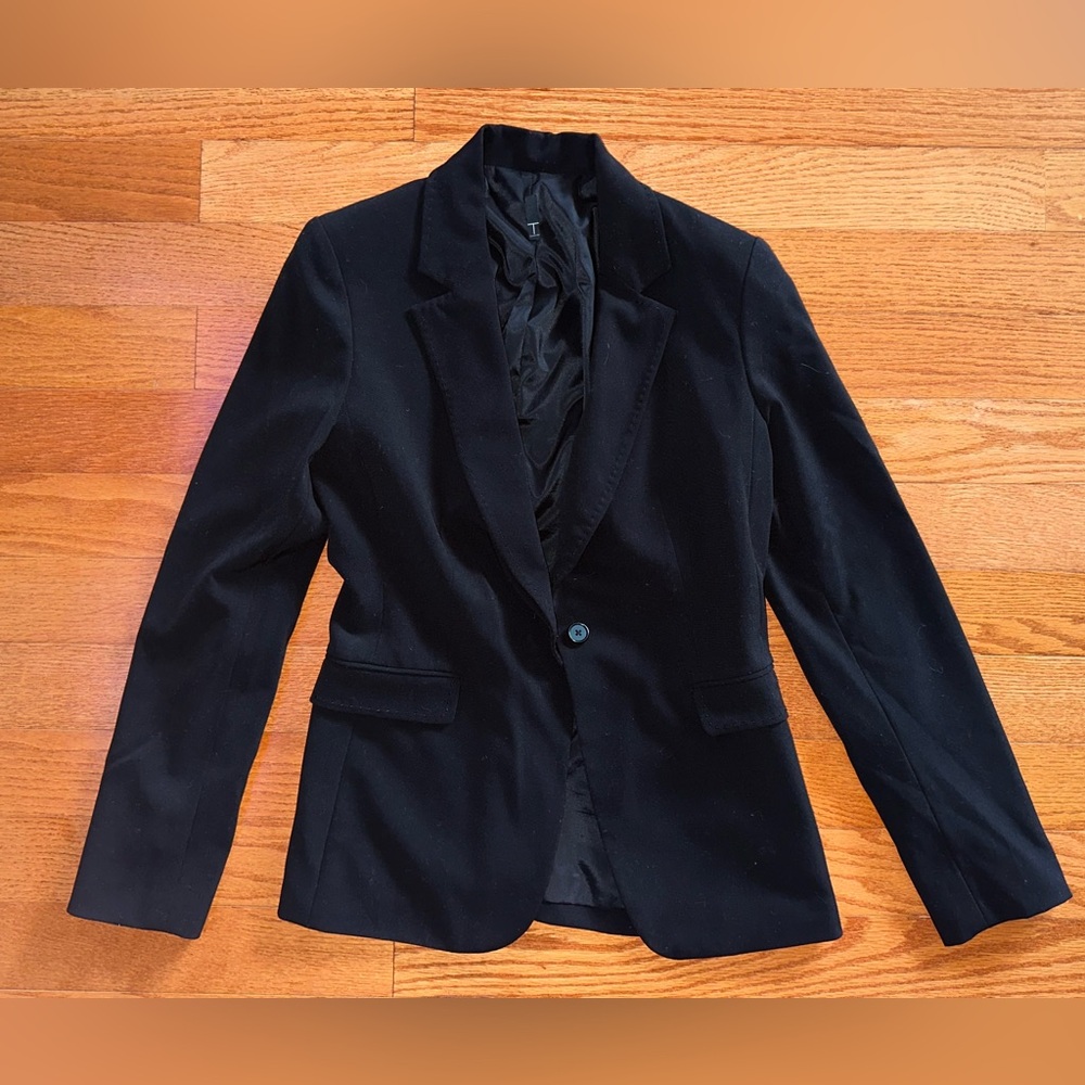 Tahari Women’s Size 6 Black   Classic Blazer